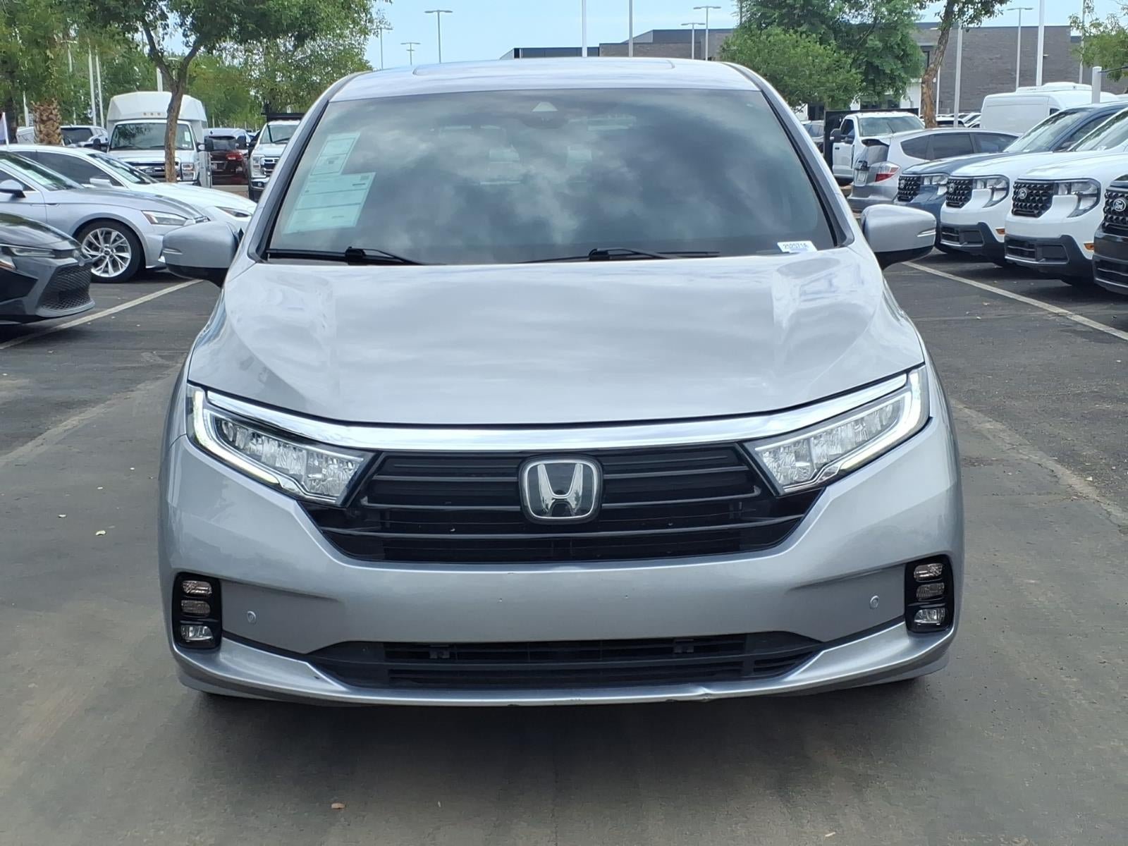 Used 2022 Honda Odyssey Elite image 2