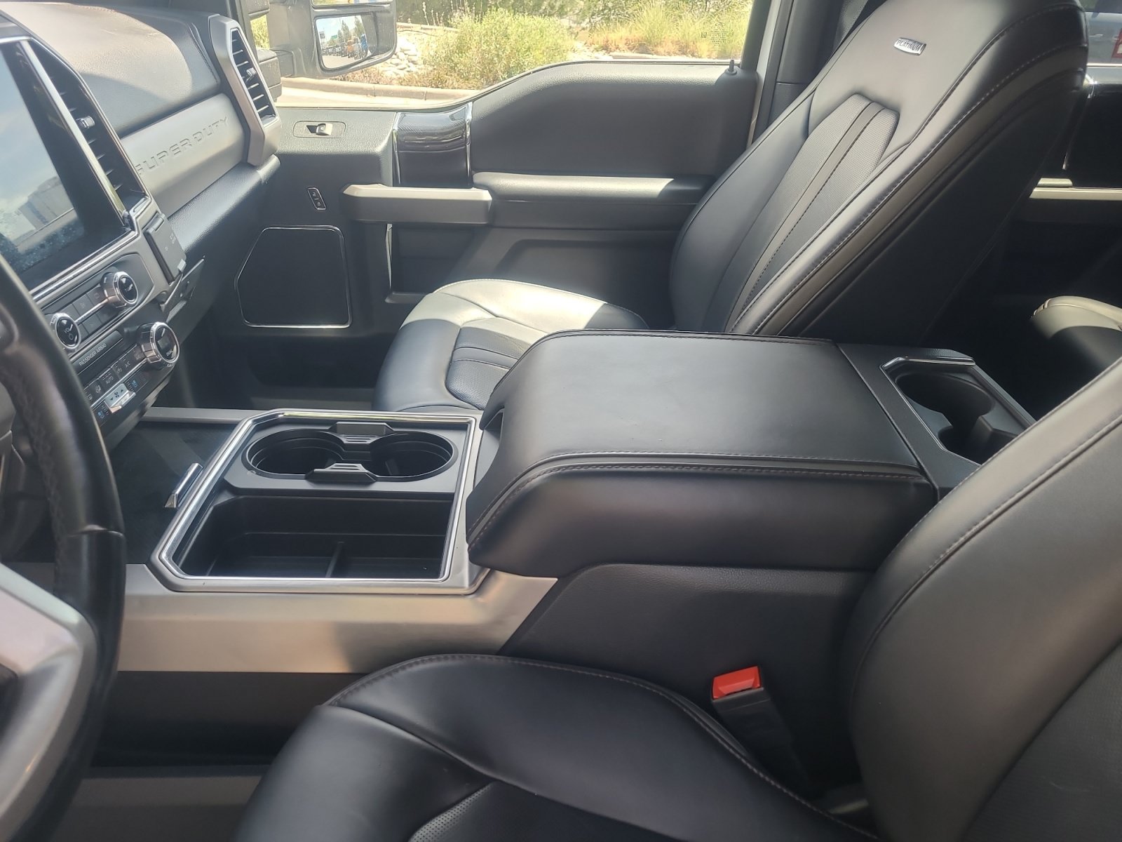 Certified 2022 Ford F350 Platinum w/ FX4 Off-Road Package AWD/4WD image 15