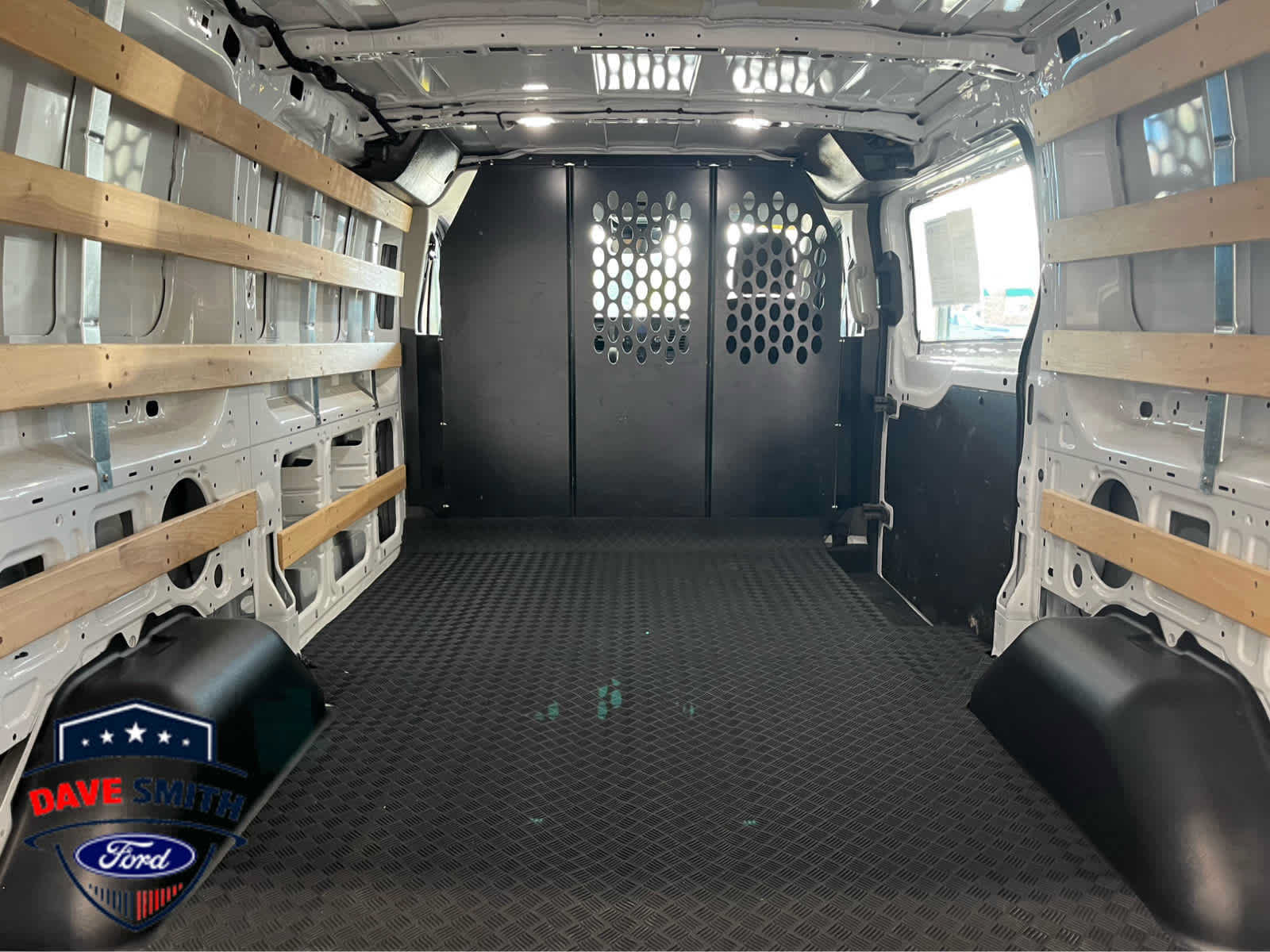 Certified 2025 Ford Transit 250 Low Roof w/ Exterior Upgrade Package RWD image 31