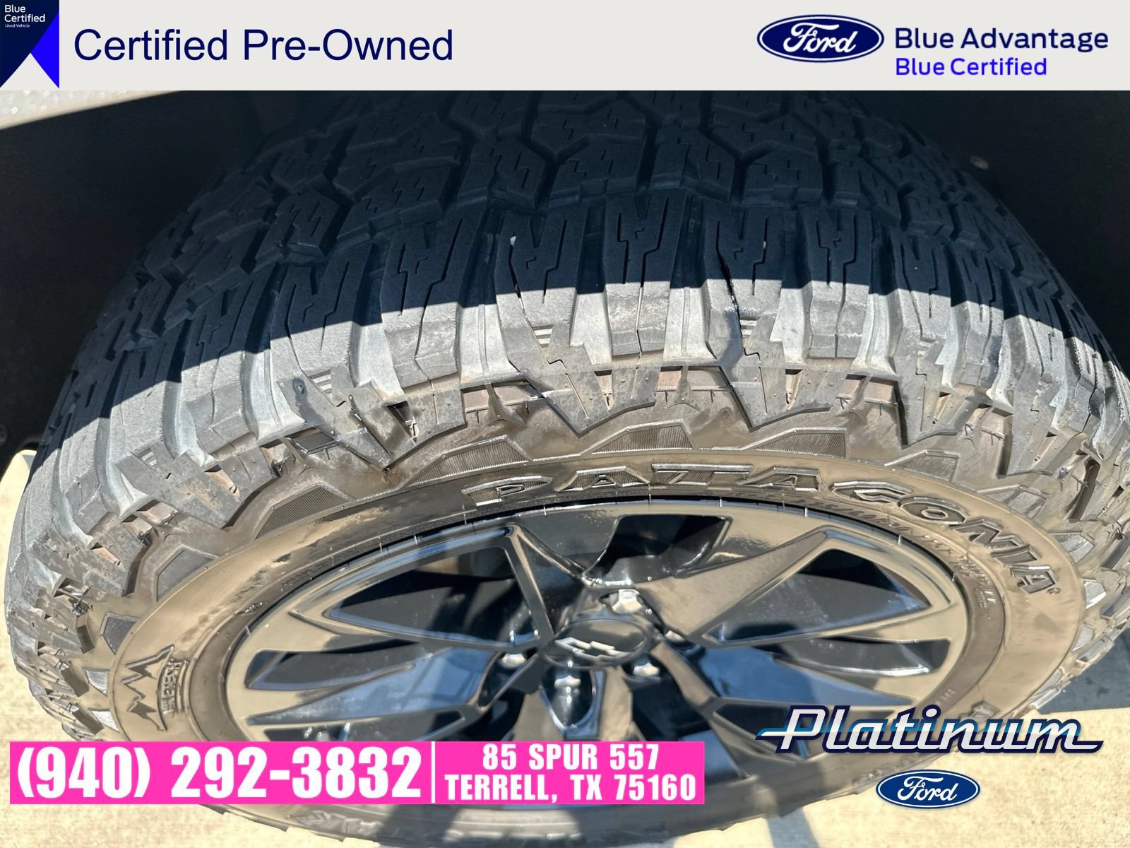 Used 2022 Chevrolet Tahoe Z71 w/ Luxury Package AWD/4WD image 11
