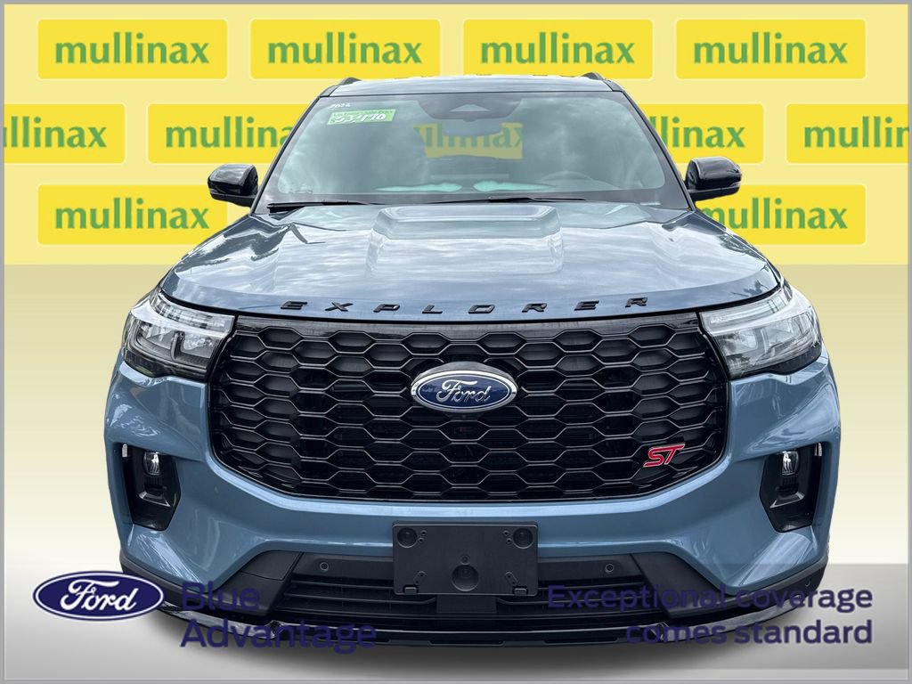 Certified 2026 Ford Explorer ST RWD image 13