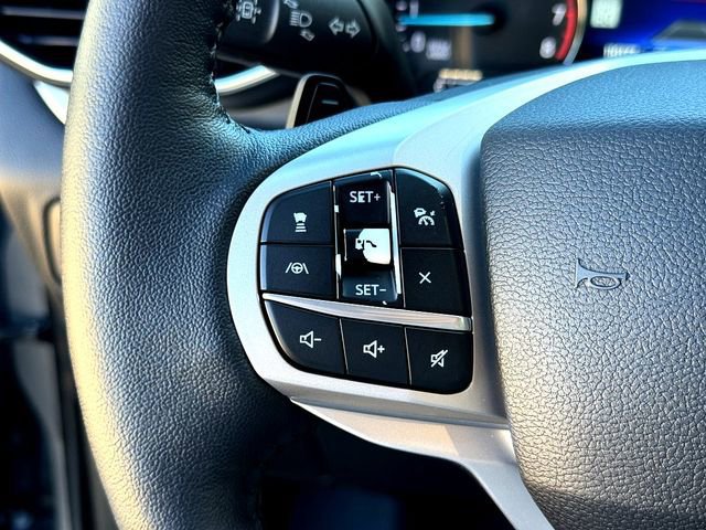 Certified 2021 Ford Explorer XLT w/ Equipment Group 202A image 13