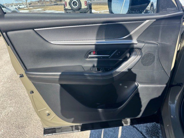 Used 2025 MAZDA CX-70 Plug-In Hybrid w/ Premium Plus image 10