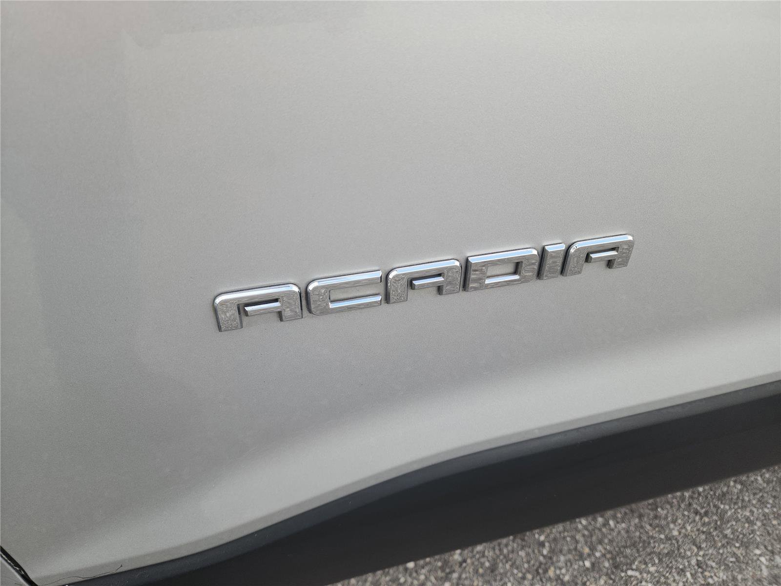 Used 2019 GMC Acadia SLT image 10
