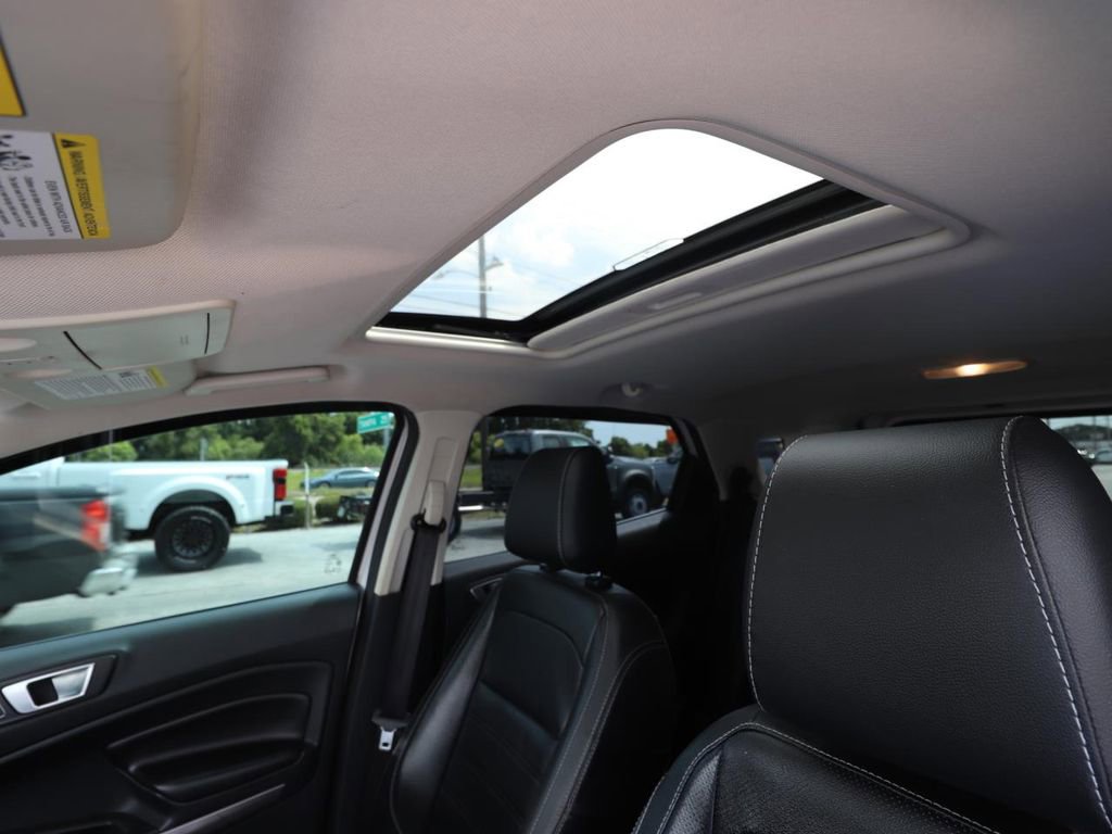 Certified 2019 Ford EcoSport Titanium FWD image 4