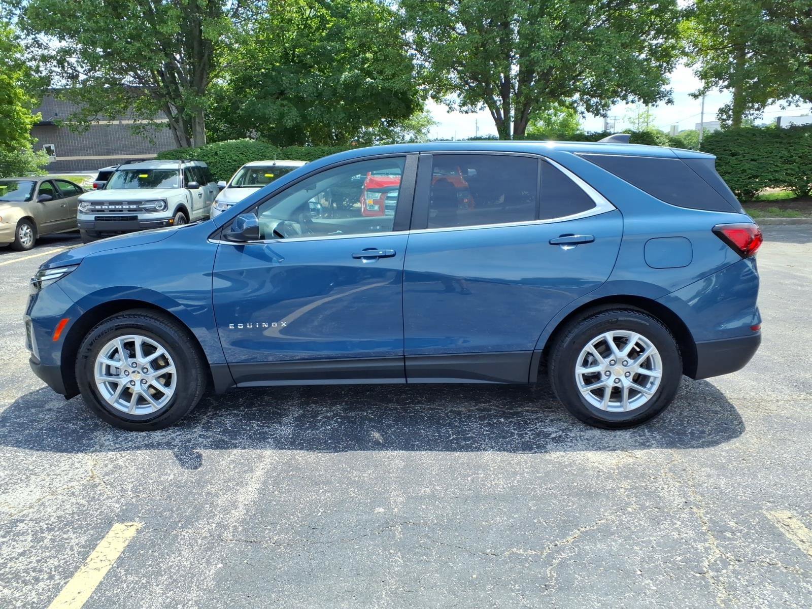 Used 2024 Chevrolet Equinox LT w/ LPO, Floor Liner Package FWD image 5