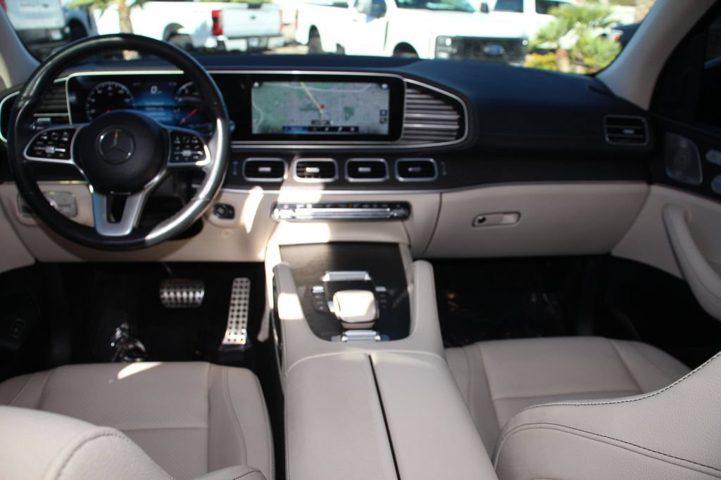 Used 2022 Mercedes-Benz GLS 450 4MATIC image 18