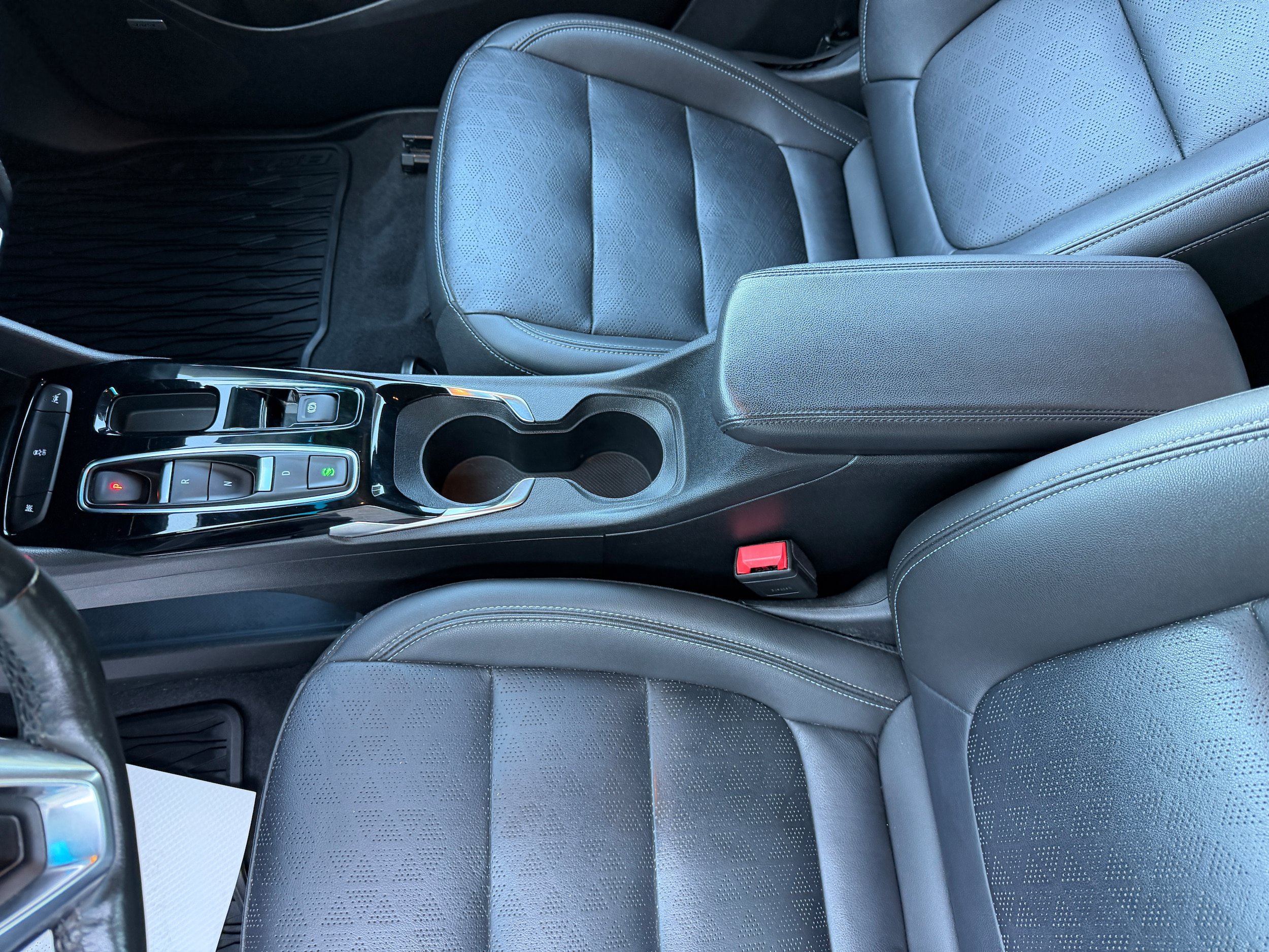 Used 2023 Chevrolet Bolt LT w/ Infotainment Package FWD image 13