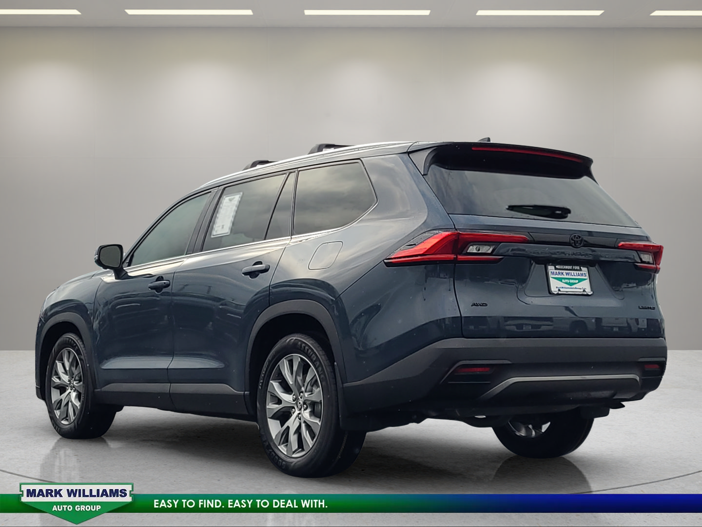 Used 2024 Toyota Grand Highlander AWD image 6