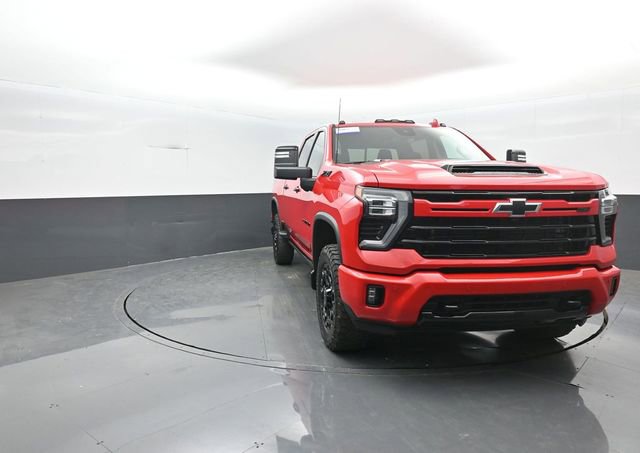 Used 2024 Chevrolet Silverado 2500 LTZ w/ LTZ Plus Package image 2