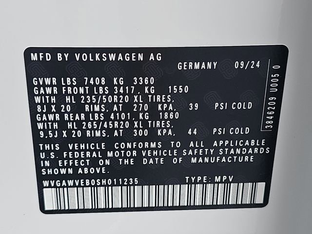 Used 2025 Volkswagen ID. Buzz Pro S RWD image 37