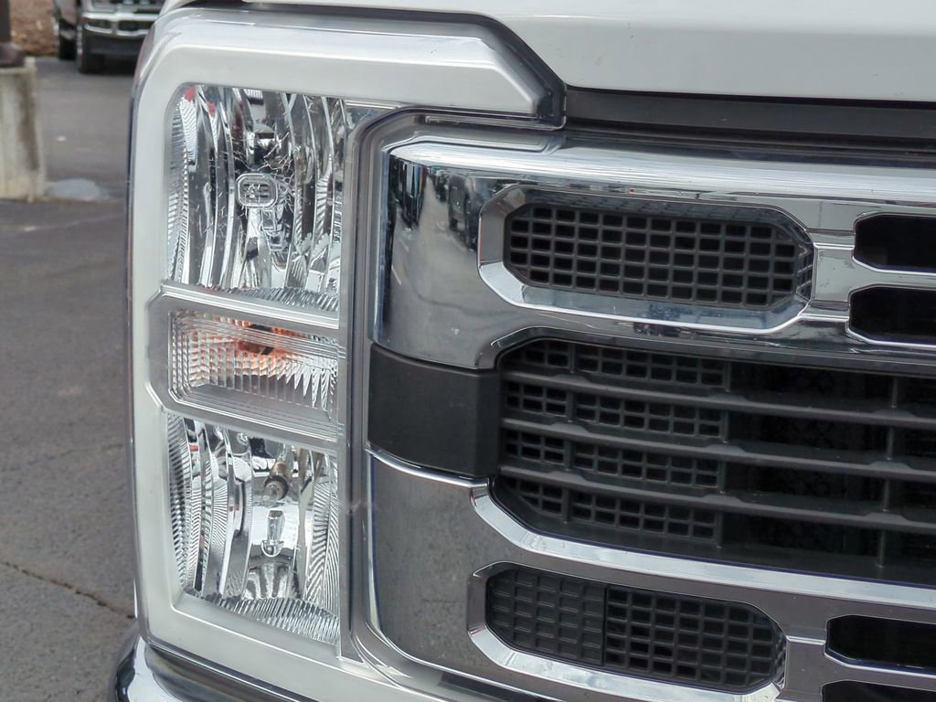 Certified 2024 Ford F250 XLT image 9