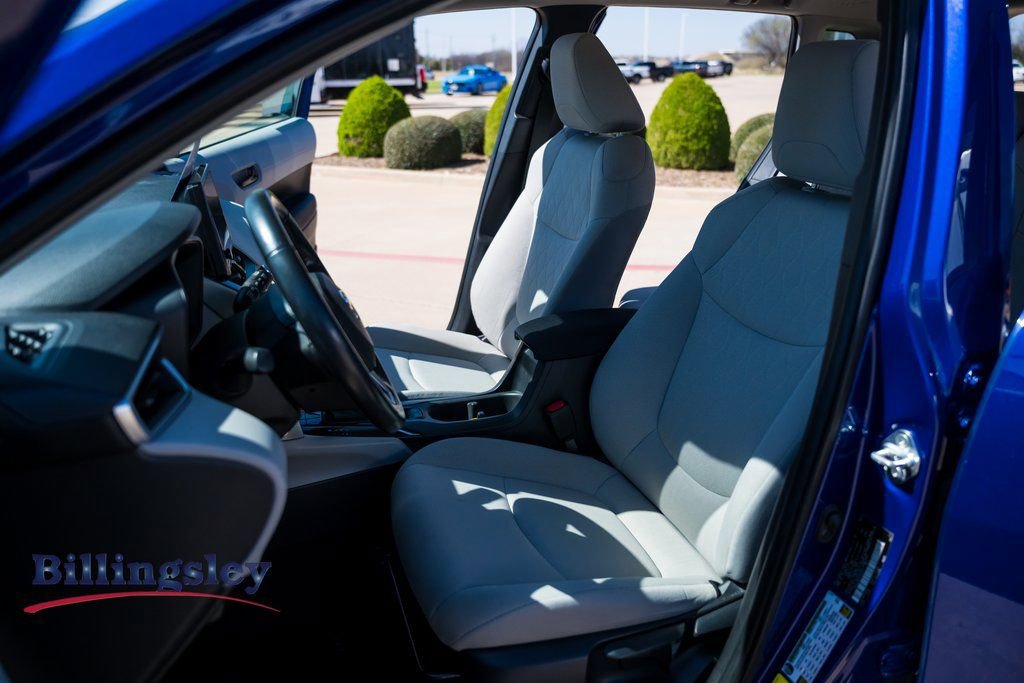 Used 2023 Toyota Corolla Cross LE image 10