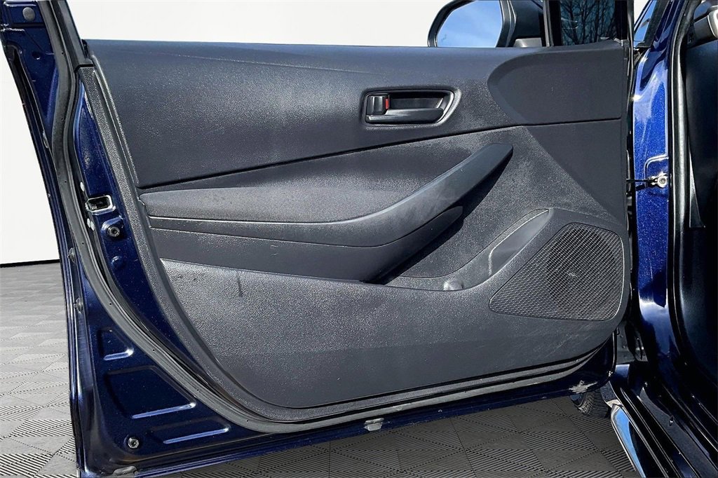 Used 2022 Toyota Corolla LE image 23