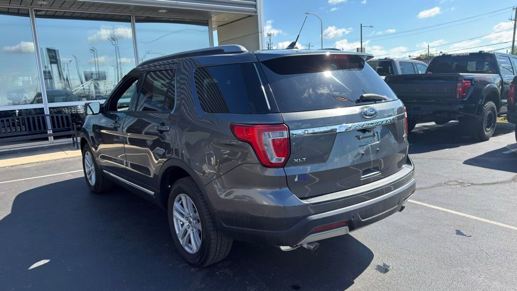 Certified 2019 Ford Explorer XLT w/ Equipment Group 201A AWD/4WD image 5