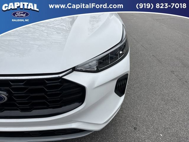 Certified 2024 Ford Escape ST-Line w/ Tech Pack #1 image 11