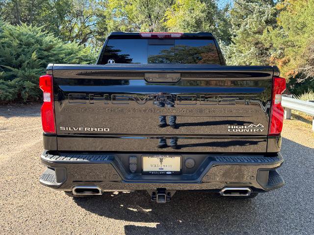 Used 2023 Chevrolet Silverado 1500 High Country w/ Technology Package AWD/4WD image 7