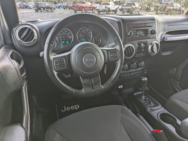 Used 2017 Jeep Wrangler Unlimited Sahara w/ Connectivity Group image 25