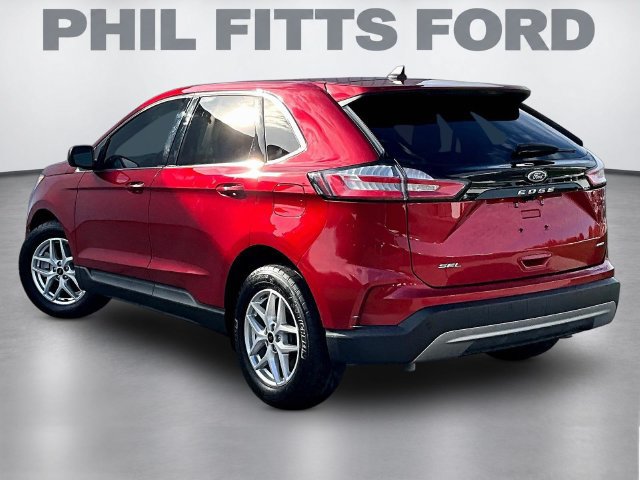 Certified 2024 Ford Edge SEL w/ Convenience Package AWD/4WD image 4
