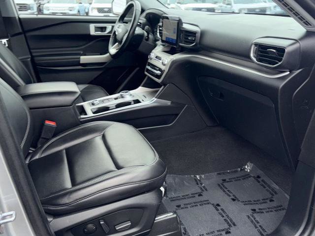 Certified 2021 Ford Explorer XLT w/ Equipment Group 202A image 30