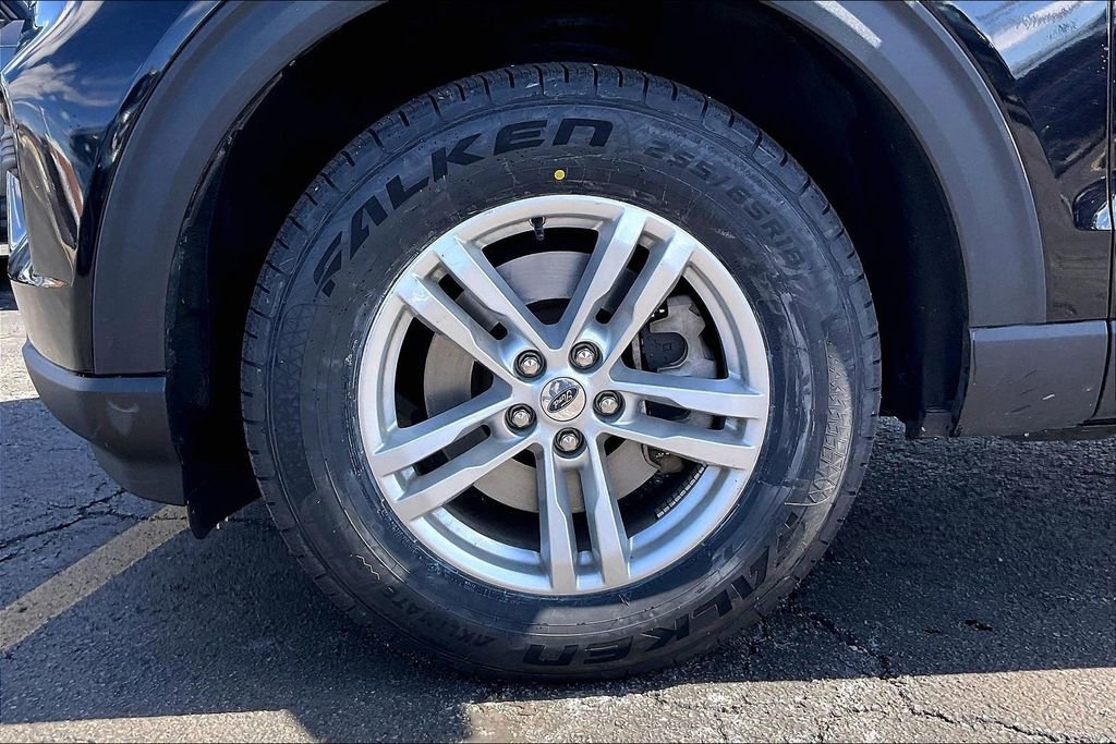 Certified 2022 Ford Explorer XLT w/ Class IV Trailer Tow Package image 8