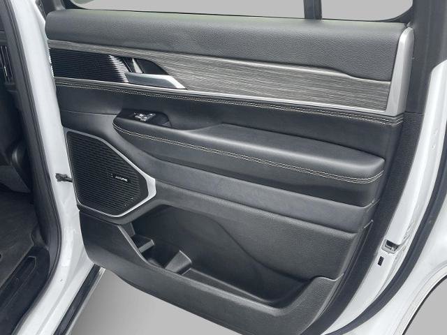 Used 2024 Jeep Wagoneer Series II image 18