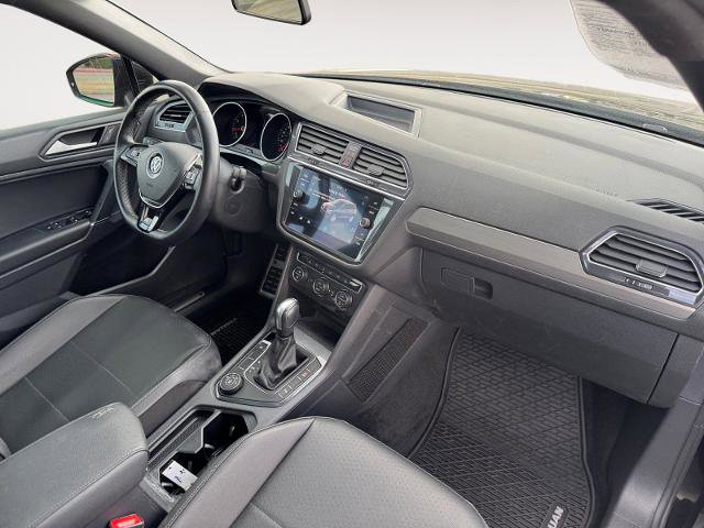 Used 2020 Volkswagen Tiguan SE R-Line image 15