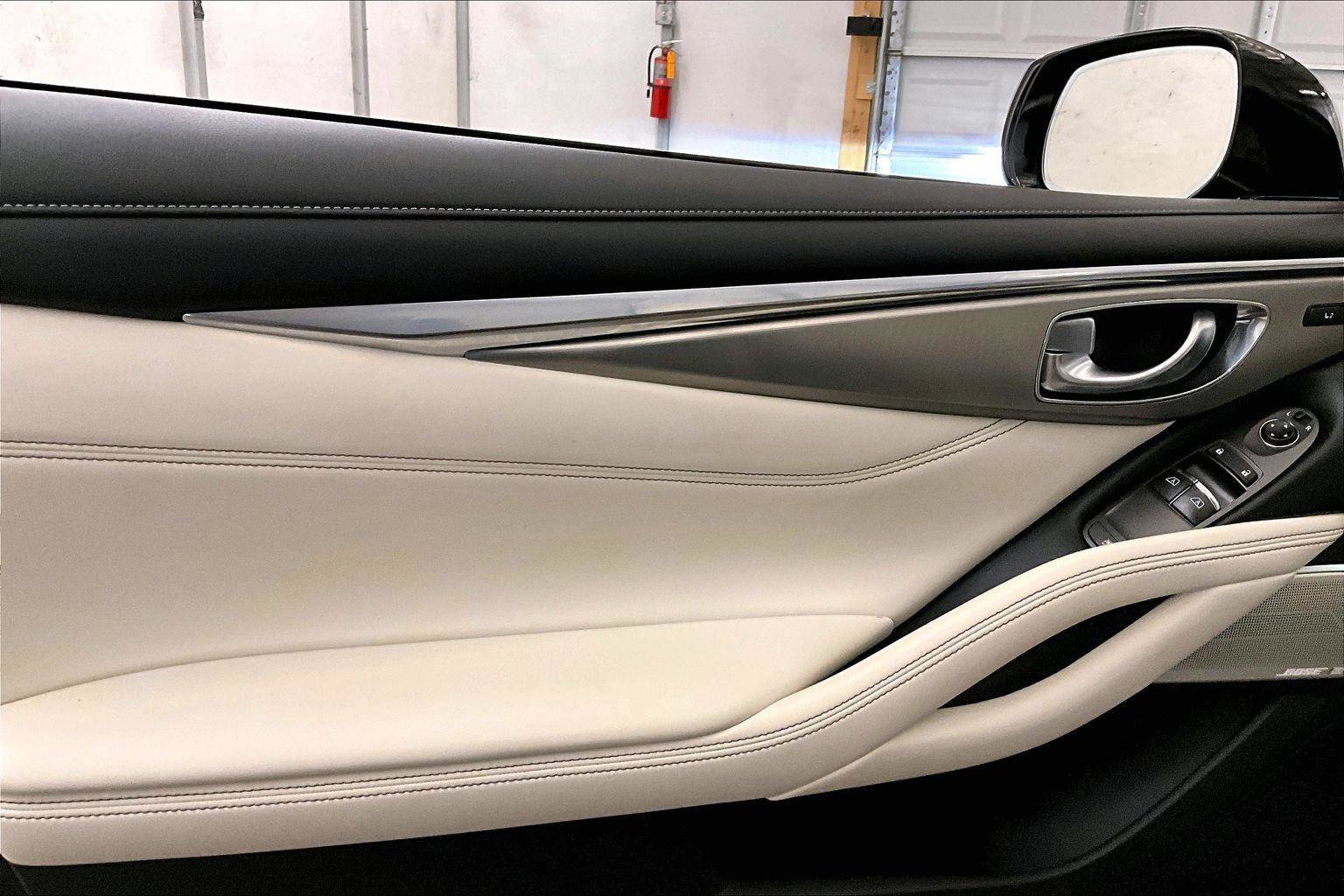 Used 2018 INFINITI Q60 3.0t Luxe w/ Sensory Package 3.0T Luxe image 22