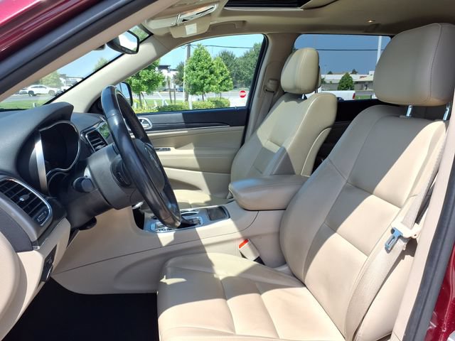 Used 2020 Jeep Grand Cherokee Limited RWD image 16