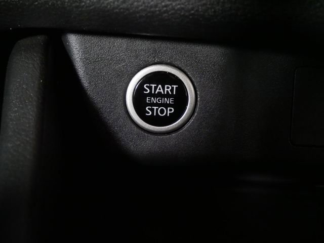 Used 2023 Nissan Rogue SV AWD/4WD image 22