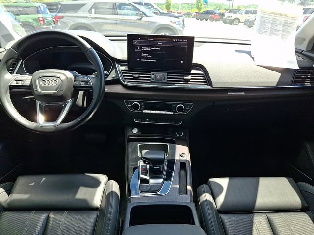 Used 2021 Audi Q5 e Premium Plus w/ Premium Plus Package AWD/4WD image 15