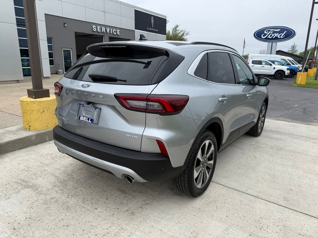 Certified 2024 Ford Escape Platinum AWD/4WD image 12