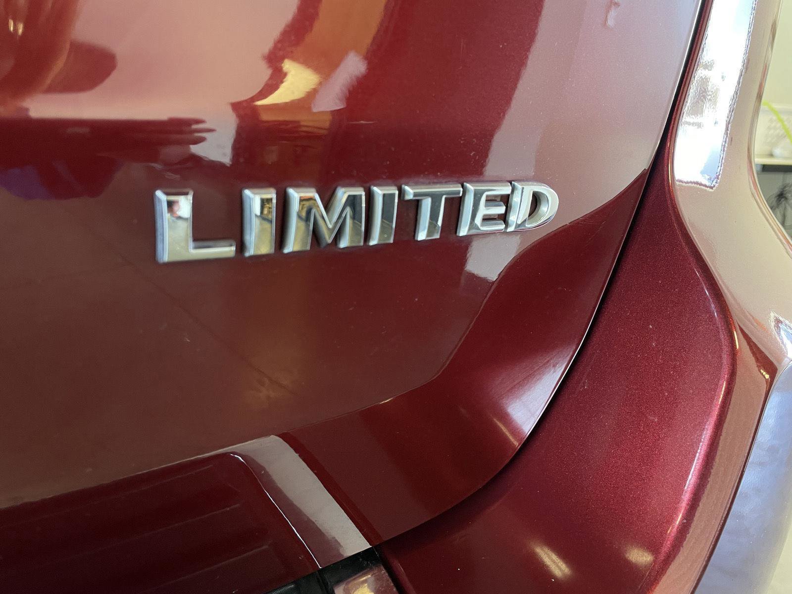 Used 2017 Jeep Grand Cherokee Limited AWD/4WD image 45