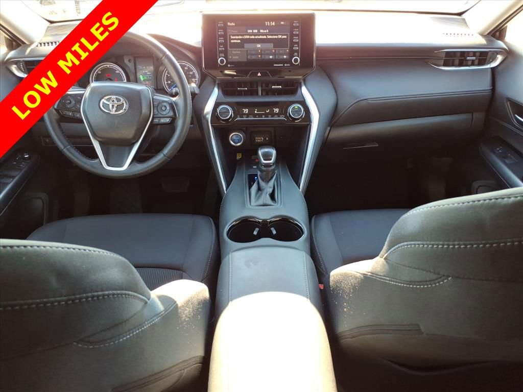 Used 2021 Toyota Venza LE w/ Carpet Mat Package (TMS) image 11