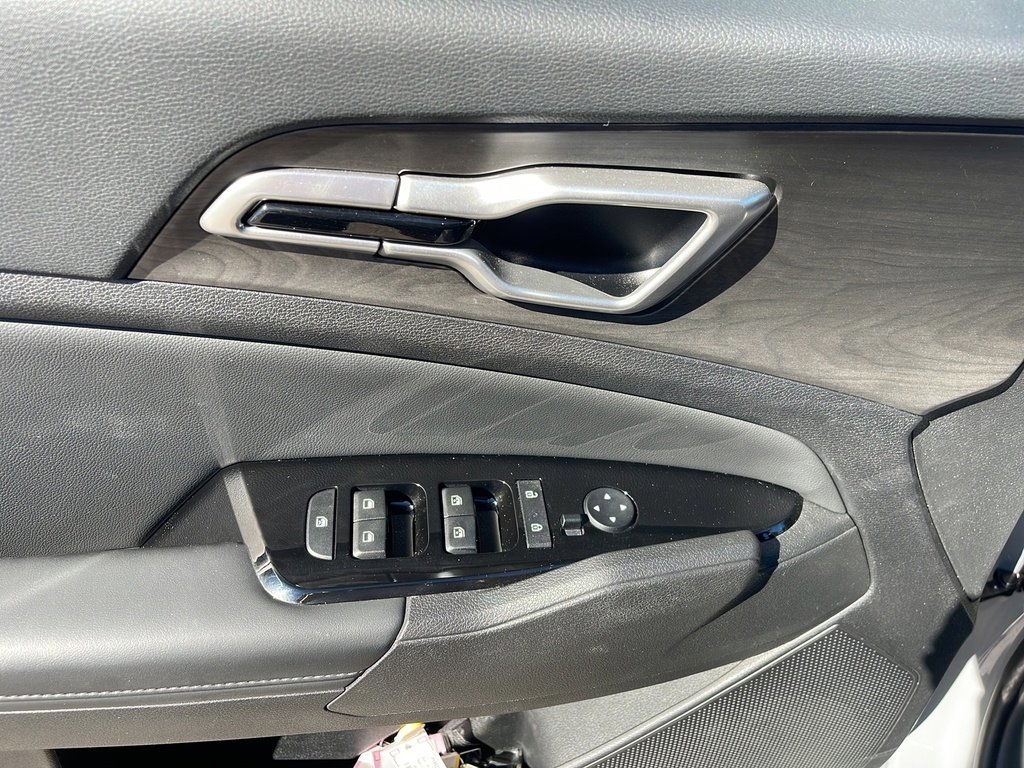 Used 2023 Kia Sportage X-Line image 9