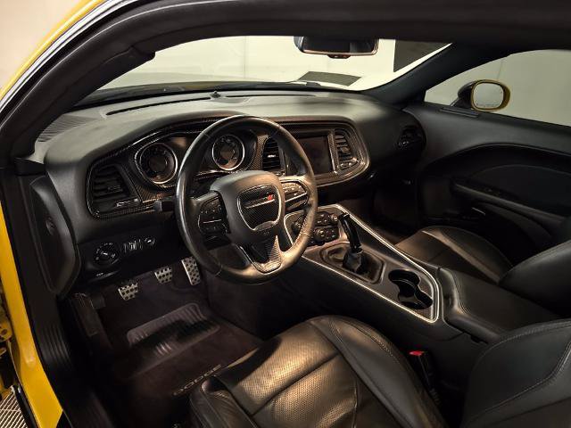 Used 2017 Dodge Challenger R/T Plus RWD image 6