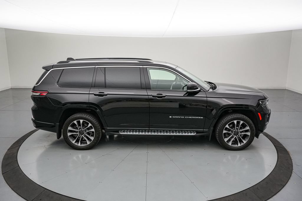 Used 2021 Jeep Grand Cherokee L Overland w/ Luxury Tech Group IV AWD/4WD video 3