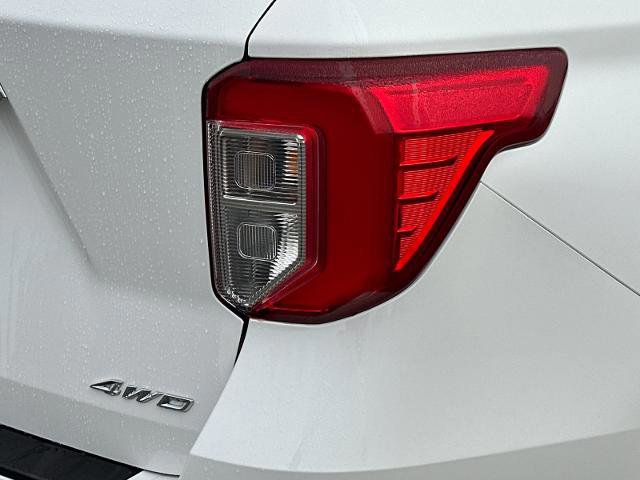 Certified 2022 Ford Explorer XLT w/ Equipment Group 202A image 26