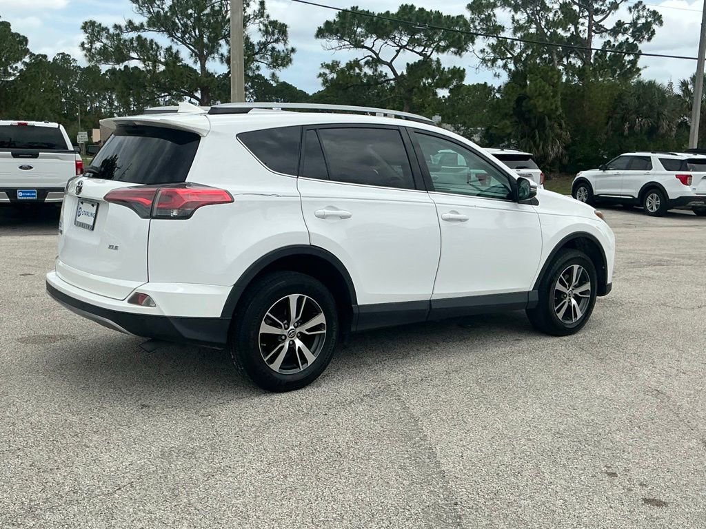 Used 2017 Toyota RAV4 XLE FWD image 13