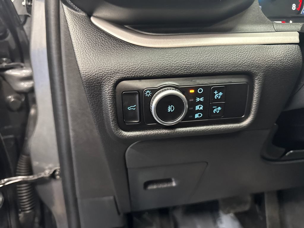 Certified 2023 Ford Explorer XLT w/ Equipment Group 202A AWD/4WD image 35