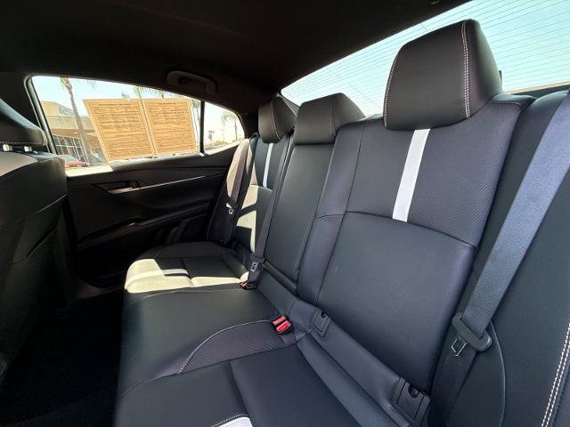 Used 2025 Toyota Camry SE FWD image 11