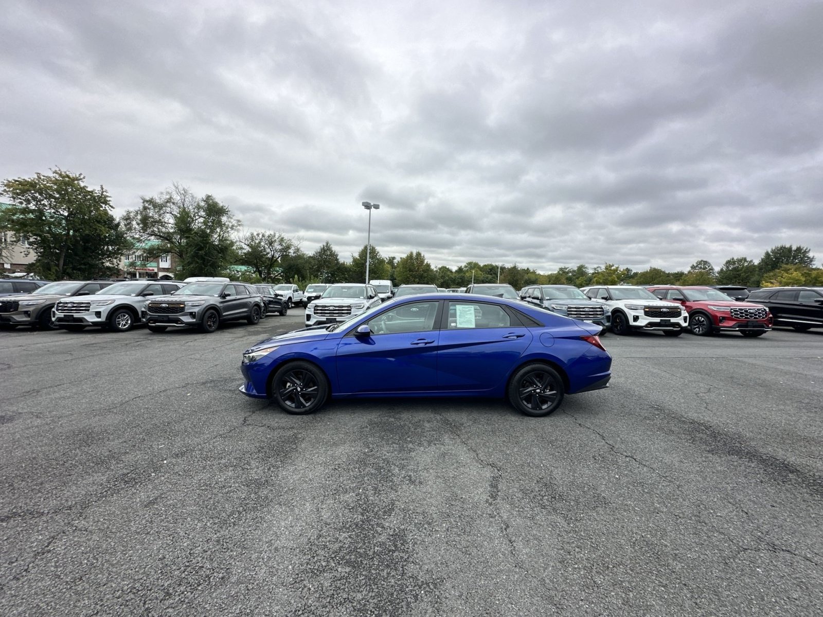 Used 2023 Hyundai Elantra SEL FWD image 7