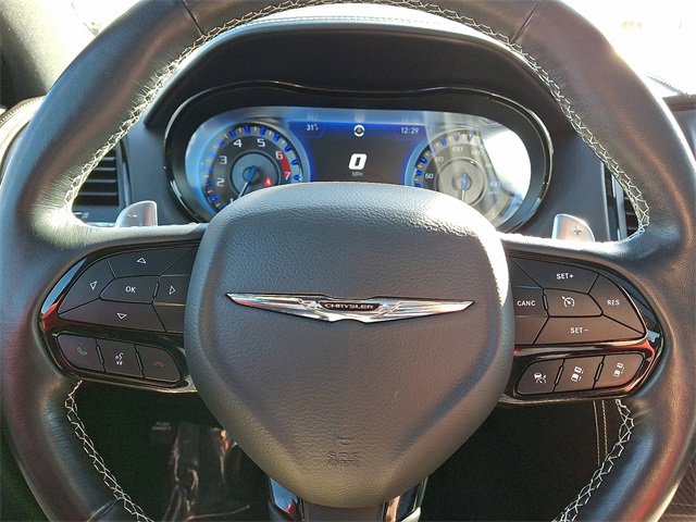 Used 2023 Chrysler 300 C image 19