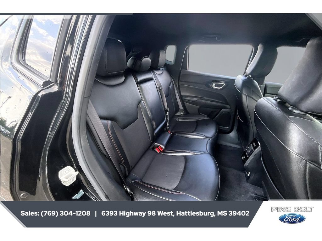 Used 2024 Jeep Compass Trailhawk AWD/4WD image 20