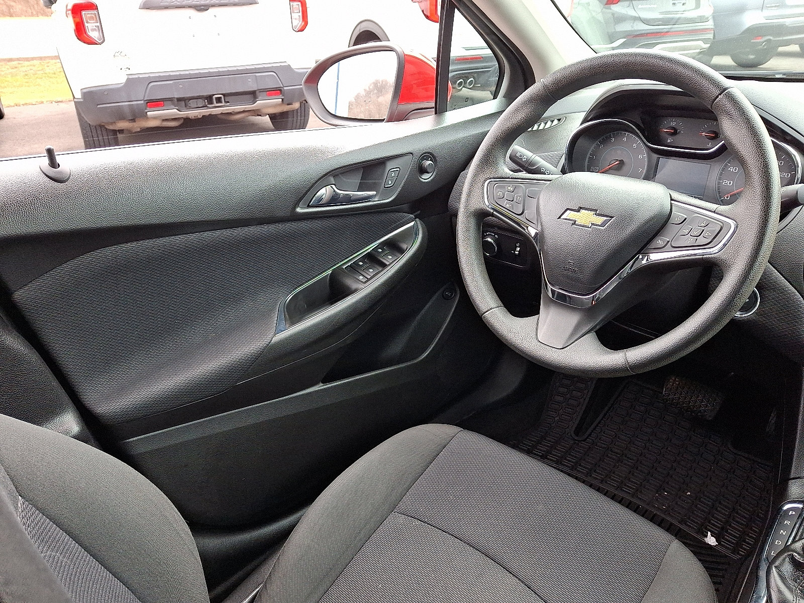 Used 2017 Chevrolet Cruze LT w/ Convenience Package image 14