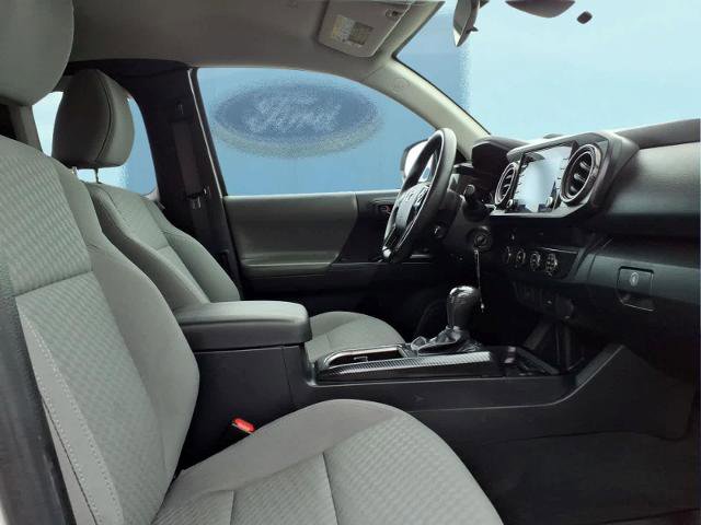 Used 2022 Toyota Tacoma SR AWD/4WD image 11