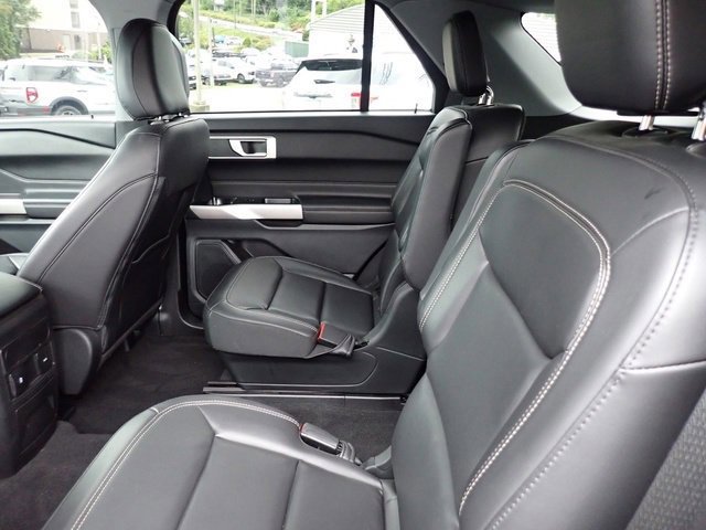 Certified 2023 Ford Explorer XLT w/ Equipment Group 202A image 18