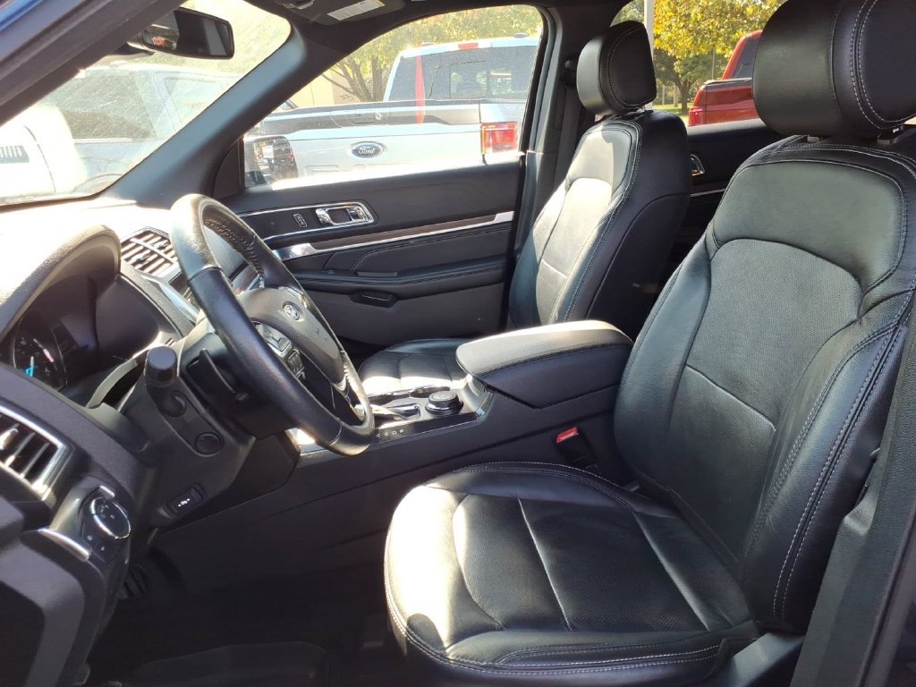 Certified 2017 Ford Explorer Limited w/ Equipment Group 301A AWD/4WD image 17
