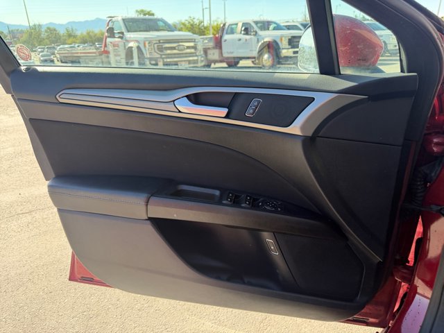 Certified 2019 Ford Fusion SE FWD image 13
