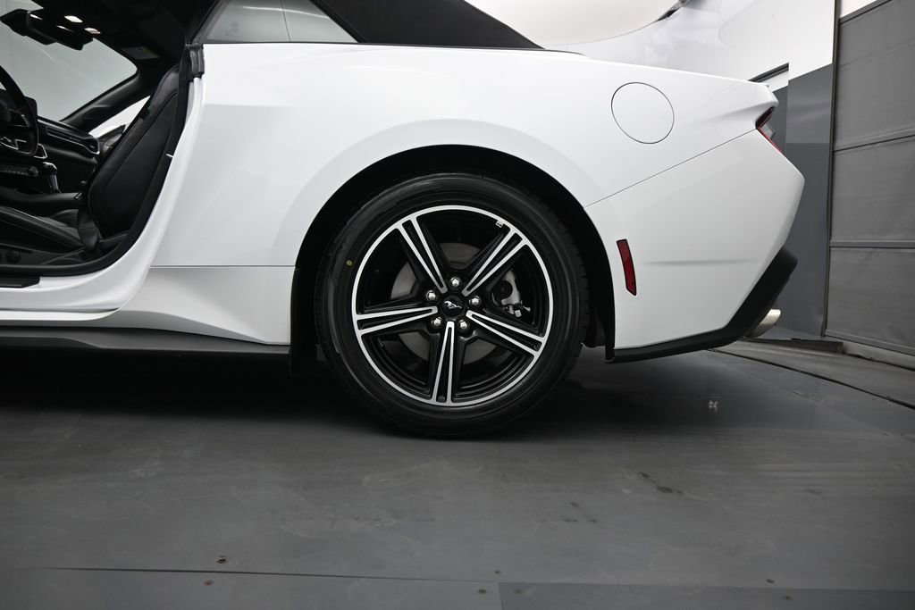 Certified 2025 Ford Mustang Premium RWD image 15